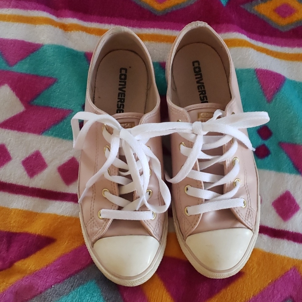 blush leather converse